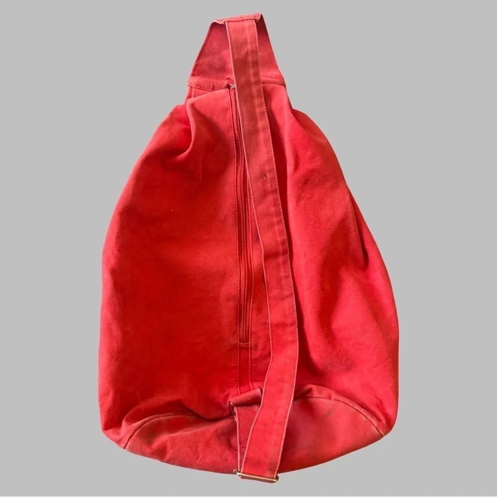 Perry Ellis stylish versatile
